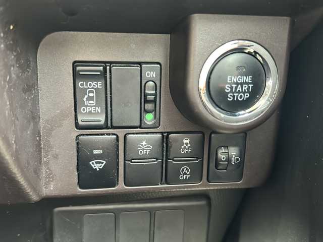 トヨタ タンク X S 道央・札幌 2018(平30)年 7.1万km マゼンタベリーマイカM (株)IDOMが運営する【じしゃロン札幌豊平店】の自社ローン専用車両になりますこちらは現金またはオートローンご利用時の価格です。自社ローンご希望の方は別途その旨お申付け下さい/4WD/ワンオーナー/片側パワースライドドア/社外SDナビ(フルセグ、AM、FM、CD、DVD)/衝突被害軽減システム/寒冷地仕様/アイドリングストップ/夏タイヤ積込(社外AW)/プッシュスタート/オートライト/電動格納ミラー/純正エンジンスターター/スマートキー/新車時保証書/取扱説明書/スペアキー×1