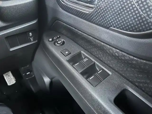 ホンダ Ｎ ＷＧＮ カスタム G ターボパッケージ 埼玉県 2018(平30)年 4.4万km プレミアムホワイトパールⅡ 純正ナビ/　Bluetooth/フルセグ/　CD/DVD/AM/FM/クルーズコントロール/ビルトインETC/ハーフレザーシート/MTモード付AT/パドルシフト/ターボ/プッシュスタート/スマートキー/オートライト/純正14インチアルミホイール/純正フロアマット/本革巻きステアリング/ドアバイザー/保証書/記録簿/盗難防止装置