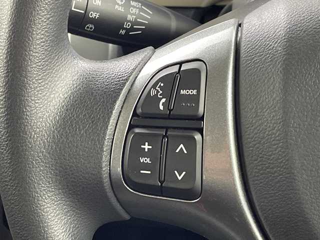 スズキ ハスラー F リミテッド Ⅱ 岐阜県 2018(平30)年 2.2万km アクティブイエロー/スチールシルバー2トーン 純正ディスプレイオーディオ【PVH-9300VSZS】/(FM/AM/CD/DVD/Bluetooth)/衝突軽減ブレーキ/ステアリングスイッチ/HIDヘッドライト/オートライト/シートヒーター(D/N席)/純正フロアマット/スズキセーフティサポート/デュアルカメラブレーキサポート/ヒルディセントコントロール/横滑り防止装置