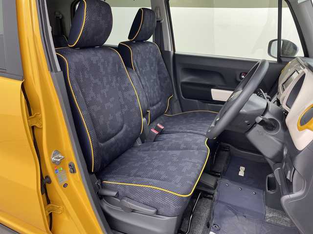 スズキ ハスラー F リミテッド Ⅱ 岐阜県 2018(平30)年 2.2万km アクティブイエロー/スチールシルバー2トーン 純正ディスプレイオーディオ【PVH-9300VSZS】/(FM/AM/CD/DVD/Bluetooth)/衝突軽減ブレーキ/ステアリングスイッチ/HIDヘッドライト/オートライト/シートヒーター(D/N席)/純正フロアマット/スズキセーフティサポート/デュアルカメラブレーキサポート/ヒルディセントコントロール/横滑り防止装置