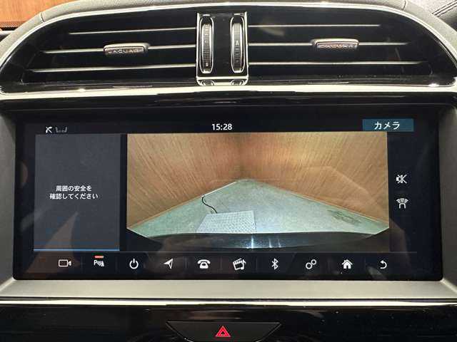 ジャガー ＸＥ XE S 千葉県 2020(令2)年 3.9万km 黒Ｍ ＡＣＣ　/純正ナビ　/バックカメラ　/ＣａｒＰｌａｙ　/レーンアシスト　/黒革　/パワーシート　/ＢＳＭ　/ＬＥＤヘッドライト　/オートライト　/電動リアゲート　/純正１８インチＡＷ　/ＥＴＣ２．０　/電動パーキングブレーキ