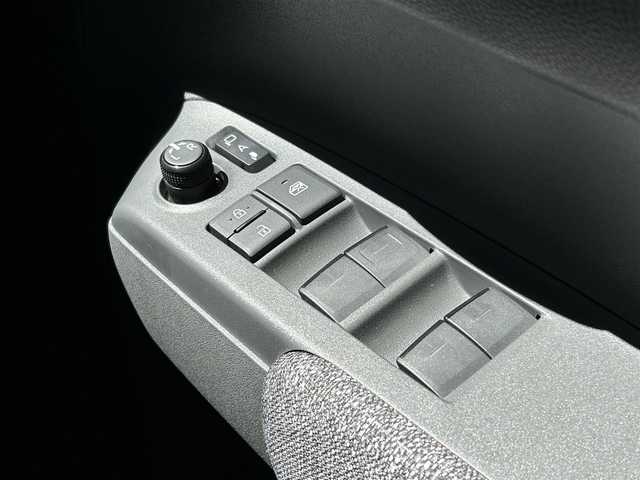 トヨタ シエンタ ハイブリッド Z 千葉県 2022(令4)年 0.7万km アーバンカーキ ワンオーナー/衝突軽減ブレーキ/レーダークルーズ/レーンキープアシスト/全方位カメラ/LEDヘッドライト/　・オートライト/オートハイビーム/タイプC充電/リアサーキュレーター/Tコネクトナビ/　・Blue Tooth/ミラキャスト/USB/左リアシートテーブル/両側パワスラドア/保証書/スペアキー/R5.6ディーラー記録簿