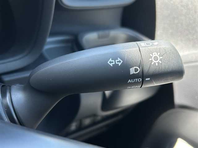 トヨタ シエンタ ハイブリッド Z 千葉県 2022(令4)年 0.7万km アーバンカーキ ワンオーナー/衝突軽減ブレーキ/レーダークルーズ/レーンキープアシスト/全方位カメラ/LEDヘッドライト/　・オートライト/オートハイビーム/タイプC充電/リアサーキュレーター/Tコネクトナビ/　・Blue Tooth/ミラキャスト/USB/左リアシートテーブル/両側パワスラドア/保証書/スペアキー/R5.6ディーラー記録簿