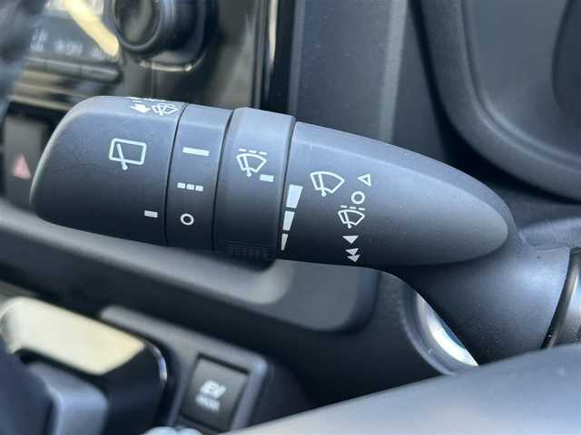 トヨタ シエンタ ハイブリッド Z 千葉県 2022(令4)年 0.7万km アーバンカーキ ワンオーナー/衝突軽減ブレーキ/レーダークルーズ/レーンキープアシスト/全方位カメラ/LEDヘッドライト/　・オートライト/オートハイビーム/タイプC充電/リアサーキュレーター/Tコネクトナビ/　・Blue Tooth/ミラキャスト/USB/左リアシートテーブル/両側パワスラドア/保証書/スペアキー/R5.6ディーラー記録簿