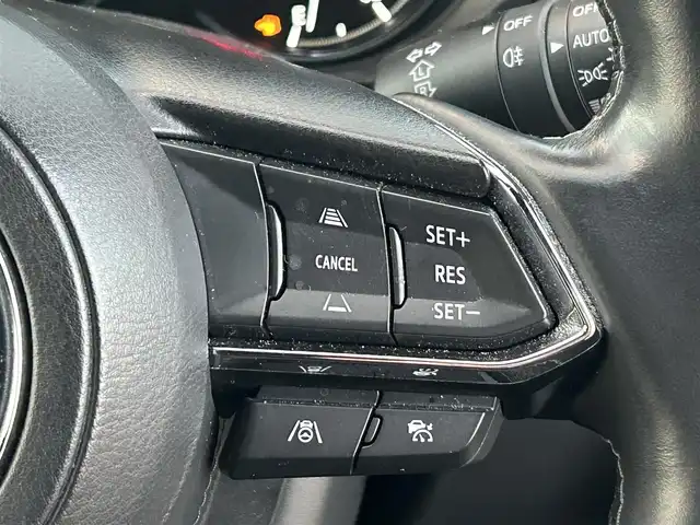 マツダ ＣＸ－８ XD エクスクルーシブモード 佐賀県 2023(令5)年 4.9万km ロジウムホワイトプレミアムメタリック ワンオーナー/黒革シート/純正10.25インチSDナビゲーション/・フルセグTV/AM/FM/USB/Bluetooth/BOSEサウンドシステム/360°ビューモニター/前後ドライブレコーダー/ETC/パワーリフトゲート/電子パーキングブレーキ/・AUTO HOLD機能/置くだけ充電/後席エアコン/DN席＋2列目パワーシート(D席メモリー機能付)/シートヒーター/シートベンチレーション/後席サンシェード/ISOFIX対応/革巻きステアリング/ステアリングリモコン/純正19インチアルミホイール/純正LEDヘッドライト/・オートマチックハイビーム/リヤフォグランプ/純正フロアマット/新車保証書/取扱説明書/スペアキー１本/i-ACTIVSENSE/・マツダレーダークルーズコントロール/・車線逸脱警報機能/・衝突軽減ブレーキ/・ブラインドスポットモニタリング/・レーンキープアシストシステム/・パーキングセンサーシステム/・標識検知機能/・ドライバーアテンションアラート