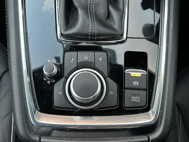 マツダ ＣＸ－８ XD エクスクルーシブモード 佐賀県 2023(令5)年 4.9万km ロジウムホワイトプレミアムメタリック ワンオーナー/黒革シート/純正10.25インチSDナビゲーション/・フルセグTV/AM/FM/USB/Bluetooth/BOSEサウンドシステム/360°ビューモニター/前後ドライブレコーダー/ETC/パワーリフトゲート/電子パーキングブレーキ/・AUTO HOLD機能/置くだけ充電/後席エアコン/DN席＋2列目パワーシート(D席メモリー機能付)/シートヒーター/シートベンチレーション/後席サンシェード/ISOFIX対応/革巻きステアリング/ステアリングリモコン/純正19インチアルミホイール/純正LEDヘッドライト/・オートマチックハイビーム/リヤフォグランプ/純正フロアマット/新車保証書/取扱説明書/スペアキー１本/i-ACTIVSENSE/・マツダレーダークルーズコントロール/・車線逸脱警報機能/・衝突軽減ブレーキ/・ブラインドスポットモニタリング/・レーンキープアシストシステム/・パーキングセンサーシステム/・標識検知機能/・ドライバーアテンションアラート