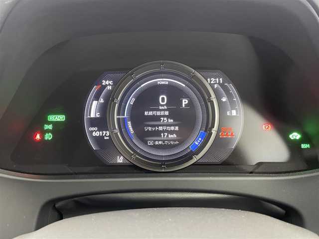 レクサス ＵＸ 250h Fスポーツ 埼玉県 2019(令1)年 6.1万km ホワイトノーヴァガラスフレーク マークレビンソン　メーカーナビ　パノラミックビューモニター　ＢＳＭ　ＨＵＤ　黒革　セーフティシステムプラス　レーダークルーズ　ビルトインＥＴＣ２．０　前後ドラレコ　ステアリングヒーター　メモリシート