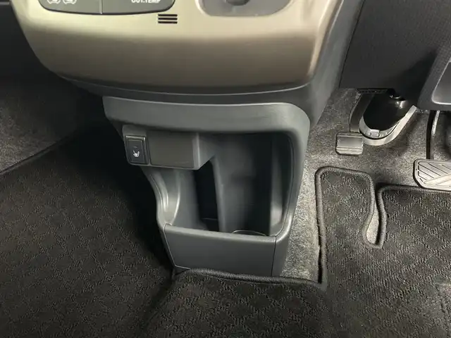 スズキ ハスラー Jスタイル Ⅱ 鹿児島県 2017(平29)年 2.2万km フェニックスレッドパール/ホワイト2トーンルーフ 社外8インチナビ/（AM/FM/CD/DVD/Bluetooth）/フルセグテレビ/バックカメラ/デュアルカメラブレーキサポート/レーンキープアシスト/ステアリングリモコン/シートヒーター/オートライト/ハーフレザーシート/ETC/スマートキー/オートエアコン/アイドリングストップ