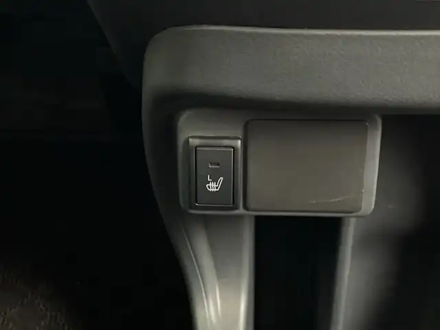 スズキ ハスラー Jスタイル Ⅱ 鹿児島県 2017(平29)年 2.2万km フェニックスレッドパール/ホワイト2トーンルーフ 社外8インチナビ/（AM/FM/CD/DVD/Bluetooth）/フルセグテレビ/バックカメラ/デュアルカメラブレーキサポート/レーンキープアシスト/ステアリングリモコン/シートヒーター/オートライト/ハーフレザーシート/ETC/スマートキー/オートエアコン/アイドリングストップ