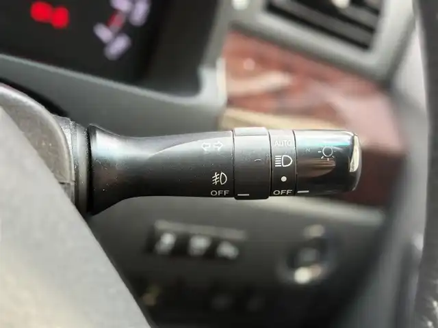 トヨタ アルファード 240S 大阪府 2012(平24)年 9.5万km ゴールドパールクリスタルシャイン (株)IDOMが運営する【じしゃロン東大阪店】の自社ローン専用車両になりますこちらは現金またはオートローンご利用時の価格です。自社ローンご希望の方は別途その旨お申付け下さい/社外SDナビ【CN-H500WD】/フルセグTV、Bluetooth、CD、DVD/ALPINE製フリップダウンモニター/バックカメラ/ビルトインETC/ドライブレコーダー前後/両側パワースライドドア/横滑り防止装置/コーナーセンサー前後/18インチアルミ（３０アルファードCパケ用）/取説（車両・ナビ）/スマートキー＆プッシュスタート