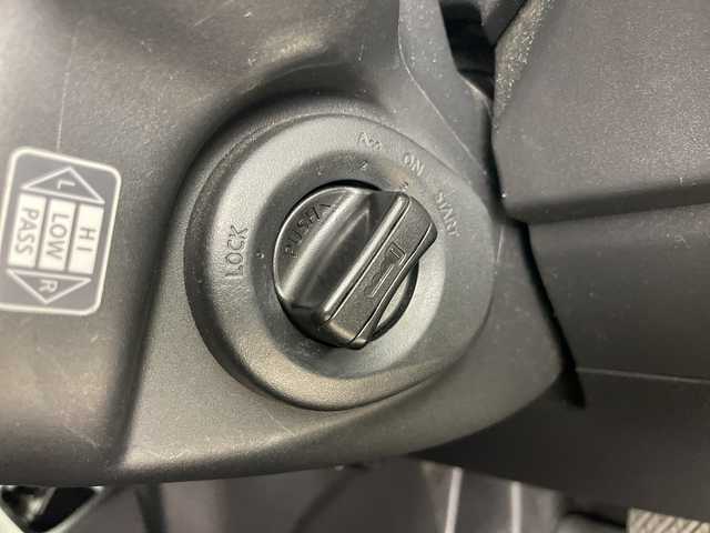 日産 エクストレイル 20X 道央・札幌 2011(平23)年 12.4万km ブレードシルバー ・4WD/・社外ナビ（HS310D-A）/・BT&CD&DVD&SD&フルセグTV/・バックカメラ/・横滑り防止装置/・2WD4WD切替/・全席シートヒーター/・純正フロアマット/・ETC/・オートライト/・LEDヘッドライト/・スマートキー/・積込サマータイヤ純正AW付