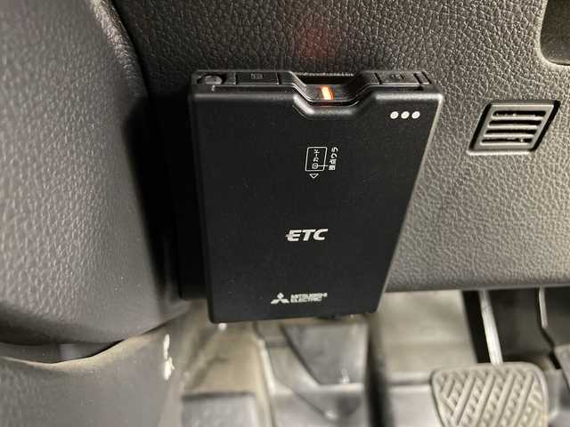 日産 エクストレイル 20X 道央・札幌 2011(平23)年 12.4万km ブレードシルバー ・4WD/・社外ナビ（HS310D-A）/・BT&CD&DVD&SD&フルセグTV/・バックカメラ/・横滑り防止装置/・2WD4WD切替/・全席シートヒーター/・純正フロアマット/・ETC/・オートライト/・LEDヘッドライト/・スマートキー/・積込サマータイヤ純正AW付