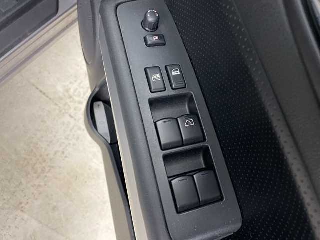 日産 エクストレイル 20X 道央・札幌 2011(平23)年 12.4万km ブレードシルバー ・4WD/・社外ナビ（HS310D-A）/・BT&CD&DVD&SD&フルセグTV/・バックカメラ/・横滑り防止装置/・2WD4WD切替/・全席シートヒーター/・純正フロアマット/・ETC/・オートライト/・LEDヘッドライト/・スマートキー/・積込サマータイヤ純正AW付