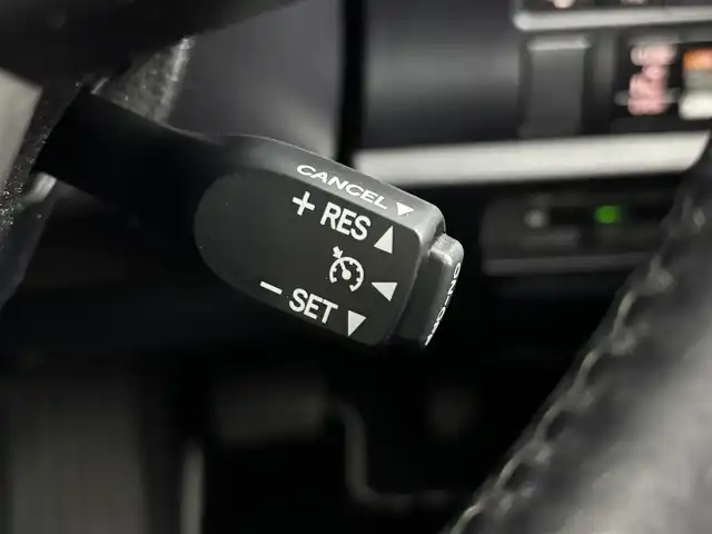 トヨタ ヴォクシー ZS 煌Ⅱ 福岡県 2020(令2)年 4.3万km ブラック 純正９型ナビ／フルセグTV　/バックカメラ　/ビルトインＥＴＣ　/前方ドラレコ　/クルーズコントロール　/コーナーセンサー　/衝突被害軽減ブレーキ　/レーンキープ　/アクセル踏み間違い防止　/オートマチックハイビーム　/MTモード付AT　/両側電動スライドドア　/LEDヘッドライト　/純正１６インチアルミホイール