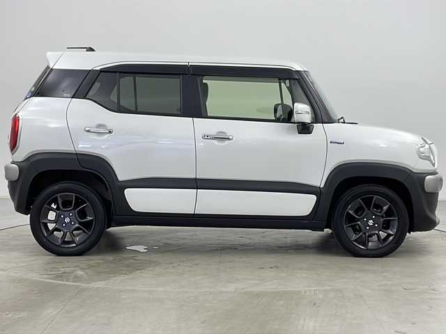 スズキ クロスビー HYBRID MZ 道央・札幌 2020(令2)年 3.3万km パール ・４ＷＤ/・社外ＳＤナビ・ＴＶ・ＣＤ・ＤＶＤ・ＢＴ/・スズキセーフティサポート/・衝突軽減ブレーキ/・レーンキープアシスト/・リアソナー/・クルーズコントロール/・シートヒーターＤ／Ｎ席/・パドルシフト/・ダウンヒルアシストコントロール/・ステアリングスイッチ付革巻きハンドル/・ＬＥＤヘッドライトフォグ/・パドルシフト/・オートライト/・オートマチックヘッドライト/・プッシュスタート/・ビルトインＥＴＣ/・横滑り防止機能/・スマートキーシステム