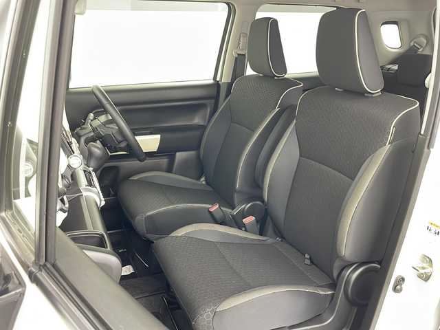 スズキ クロスビー HYBRID MZ 道央・札幌 2020(令2)年 3.3万km パール ・４ＷＤ/・社外ＳＤナビ・ＴＶ・ＣＤ・ＤＶＤ・ＢＴ/・スズキセーフティサポート/・衝突軽減ブレーキ/・レーンキープアシスト/・リアソナー/・クルーズコントロール/・シートヒーターＤ／Ｎ席/・パドルシフト/・ダウンヒルアシストコントロール/・ステアリングスイッチ付革巻きハンドル/・ＬＥＤヘッドライトフォグ/・パドルシフト/・オートライト/・オートマチックヘッドライト/・プッシュスタート/・ビルトインＥＴＣ/・横滑り防止機能/・スマートキーシステム