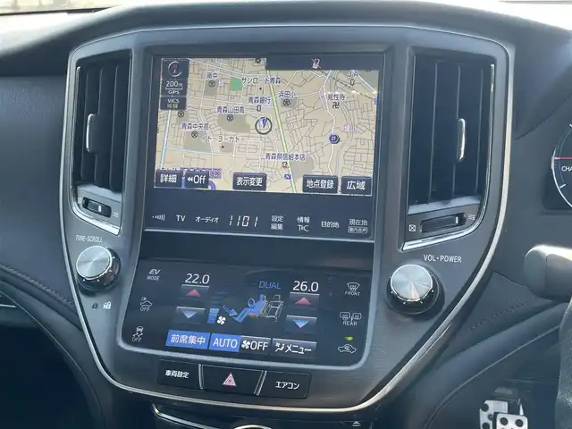 トヨタ クラウン ハイブリッド アスリートS Four 青森県 2016(平28)年 8.5万km ブラック ４WD/純正SDナビ/AM/FM/BT/SD/CD/DVD/AUX/フルセグ/横滑り防止装置/クルーズコントロール/クリアランスソナー/バックカメラ/ビルトインETC/ECOMODE/SNOWMODE/SPORTMODE/前席パワーシート/革巻きステアリング/ステアリングリモコン/MTモード付AT/プッシュスタート/スマートキー/LEDヘッドライト/オートライト/フォグランプ/電動格納ミラー/ウィンカーミラー/純正フロアマット/ドアバイザー/取説