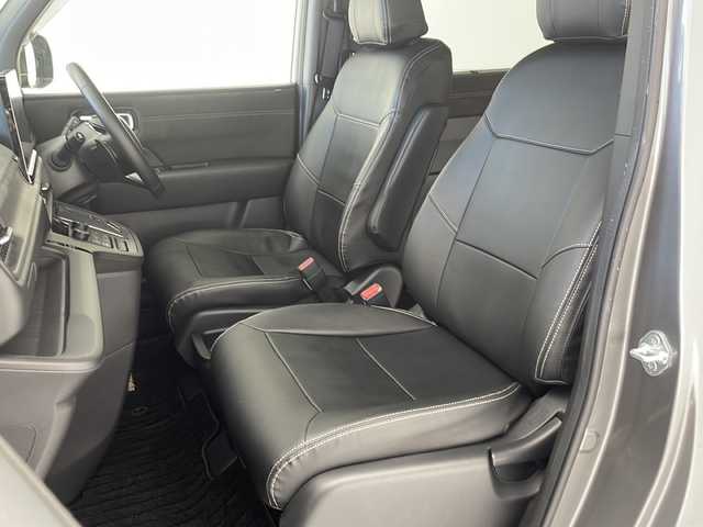 ホンダ ステップワゴン スパーダ eHEV プレミアムライン 沖縄県 2023(令5)年 3.1万km スーパープラチナグレーメタリック 純正ナビ　【LXM-237VFLi】/　(フルセグTV　Bluetooth　CD/DVD)/マルチビューカメラシステム　　/前後ドライブレコーダー　/両側パワースライドドア　/アダプティブクルーズコントロール　/ＬＥＤヘッドライト　/電動リアゲート　/ＥＴＣ/プッシュスタート/スマートキー/スペアキー/シートヒーター　