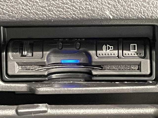 日産 セレナ ハイウェイスター G 愛知県 2017(平29)年 7.4万km ダイヤモンドブラック 純正９インチナビ/プロパイロット/アラウンドビューモニター/フリップダウンモニター/両側パワースライドドア/ハンズフリーオートスライドドア/衝突軽減ブレーキ/インテリジェントパーキングアシスト/車線逸脱警報/クリアランスソナー/電動パーキングブレーキ/ブレーキホールド/デジタルインナーミラー/ビルトインＥＴＣ/アイドリングストップ/シートカバー/純正フロアマット/純正16インチアルミホイール