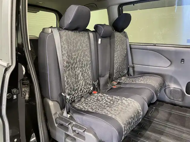 日産 セレナ ハイウェイスター G 愛知県 2017(平29)年 7.4万km ダイヤモンドブラック 純正９インチナビ/プロパイロット/アラウンドビューモニター/フリップダウンモニター/両側パワースライドドア/ハンズフリーオートスライドドア/衝突軽減ブレーキ/インテリジェントパーキングアシスト/車線逸脱警報/クリアランスソナー/電動パーキングブレーキ/ブレーキホールド/デジタルインナーミラー/ビルトインＥＴＣ/アイドリングストップ/シートカバー/純正フロアマット/純正16インチアルミホイール