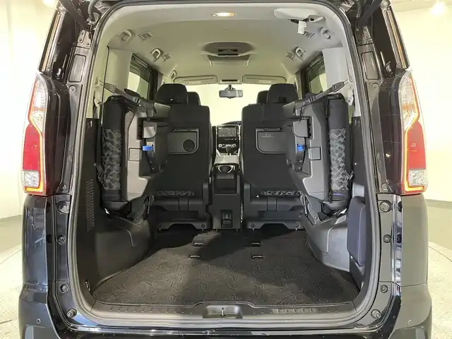 日産 セレナ ハイウェイスター G 愛知県 2017(平29)年 7.4万km ダイヤモンドブラック 純正９インチナビ/プロパイロット/アラウンドビューモニター/フリップダウンモニター/両側パワースライドドア/ハンズフリーオートスライドドア/衝突軽減ブレーキ/インテリジェントパーキングアシスト/車線逸脱警報/クリアランスソナー/電動パーキングブレーキ/ブレーキホールド/デジタルインナーミラー/ビルトインＥＴＣ/アイドリングストップ/シートカバー/純正フロアマット/純正16インチアルミホイール