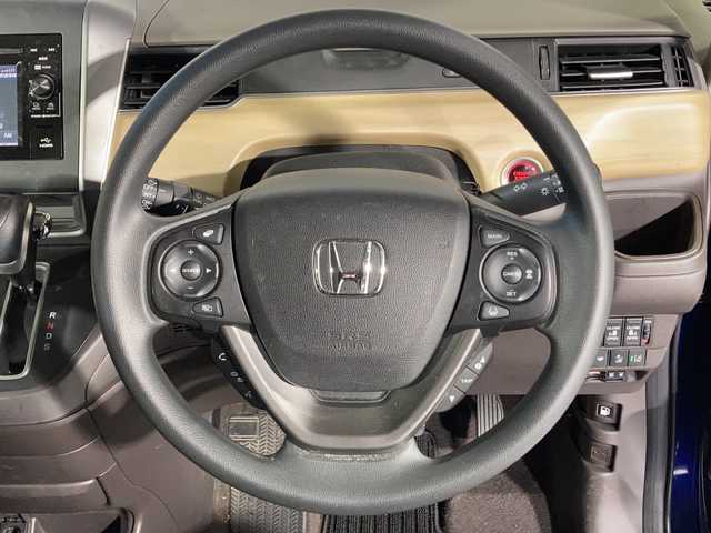 ホンダ フリード G ホンダセンシング 沖縄県 2018(平30)年 4.3万km コバルトブルーパール 禁煙車/ワンオーナー/純正ディスプレイオーディオ（WX-171CP)/　ワンセグ　CD　Bluetooth /ホンダセンシング/両側パワースライドドア/レーダークルーズコントロール/前後ドライブレコーダー/バックカメラ/純正フロアマット/純正アルミホイール/ETC/スペアキー1本/新車保証書/取り扱い説明書