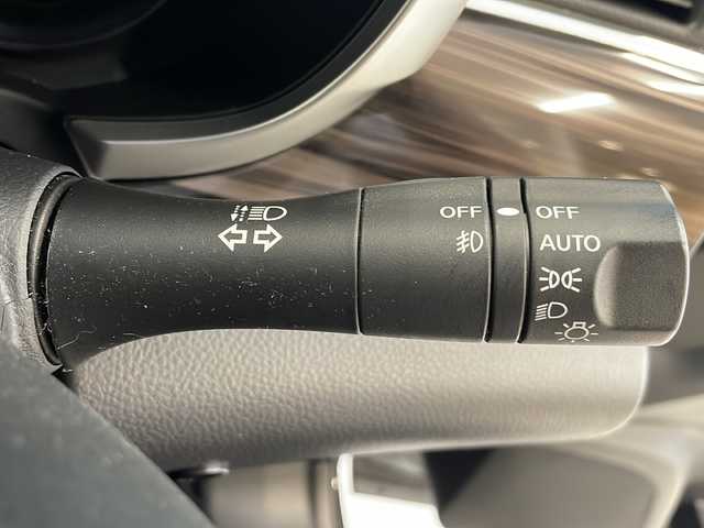 日産 エルグランド 250HWS S アーバンクロム 岐阜県 2020(令2)年 2.4万km ファントムブラック ダブルサンルーフ/純正8型ナビゲーション/ＭＭ５１９Ｄ－Ｌ/Bluetooth/フルセグ視聴/バックモニター/エマージェンシーブレーキ/レーンキープアシスト/ドライブレコーダー/クリアランスソナー/ETC/ウッドコンビハンドル/ハーフレザーシート/ＬＥＤヘッドライト/オートライト/プッシュスタート/スマートキー/スペアキー