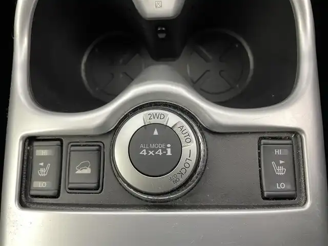 日産 エクストレイル 20X エマージェンシーブレーキ 富山県 2017(平29)年 4万km ダークメタルグレー 社外ナビ（AM/FM/DVD/BT/フルセグ）/バックカメラ/ドライブレコーダー/ETC/衝突被害軽減システム/コーナーセンサー/横滑り防止装置/アイドリングストップ/オートLEDライト/フォグライト/純正アルミホイール/純正フロアマット/革巻きステアリング/レザー調シートカバー/スマートキー/スペアキー