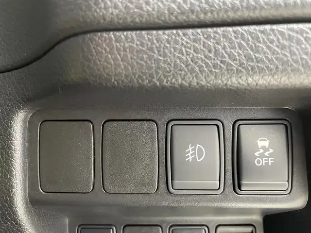 日産 エクストレイル 20X エマージェンシーブレーキ 富山県 2017(平29)年 4万km ダークメタルグレー 社外ナビ（AM/FM/DVD/BT/フルセグ）/バックカメラ/ドライブレコーダー/ETC/衝突被害軽減システム/コーナーセンサー/横滑り防止装置/アイドリングストップ/オートLEDライト/フォグライト/純正アルミホイール/純正フロアマット/革巻きステアリング/レザー調シートカバー/スマートキー/スペアキー