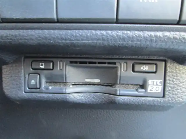 トヨタ カローラ スポーツ ハイブリッドG Z 千葉県 2022(令4)年 2.6万km プラチナホワイトパールマイカ ワンオーナー/純正10.5型ディスプレイオーディオ(ナビ有)/バックカメラ/純正オーディオ【フルセグTV/BT/USB】/モデリスタエアロ/メーカーOPスポーツシート/前席シートヒーター/Toyota Safety Sense/LEDヘッドライト&LEDフォグ/レーダークルーズコントロール/レーンキープアシスト/ヘッドアップディスプレイ/ブラインドスポットモニター/クリアランスソナー/置くだけ充電/ディスプレイ連動前後ドライブレコーダー/ビルトインETC2.0/スペアキー/取扱説明書新車時保証書