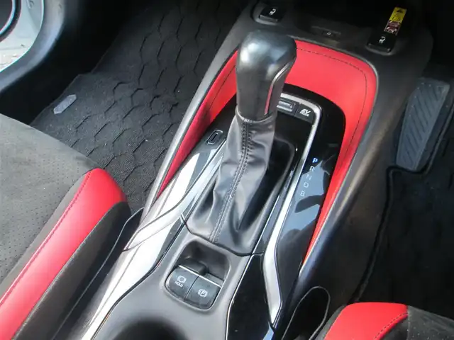 トヨタ カローラ スポーツ ハイブリッドG Z 千葉県 2022(令4)年 2.6万km プラチナホワイトパールマイカ ワンオーナー/純正10.5型ディスプレイオーディオ(ナビ有)/バックカメラ/純正オーディオ【フルセグTV/BT/USB】/モデリスタエアロ/メーカーOPスポーツシート/前席シートヒーター/Toyota Safety Sense/LEDヘッドライト&LEDフォグ/レーダークルーズコントロール/レーンキープアシスト/ヘッドアップディスプレイ/ブラインドスポットモニター/クリアランスソナー/置くだけ充電/ディスプレイ連動前後ドライブレコーダー/ビルトインETC2.0/スペアキー/取扱説明書新車時保証書