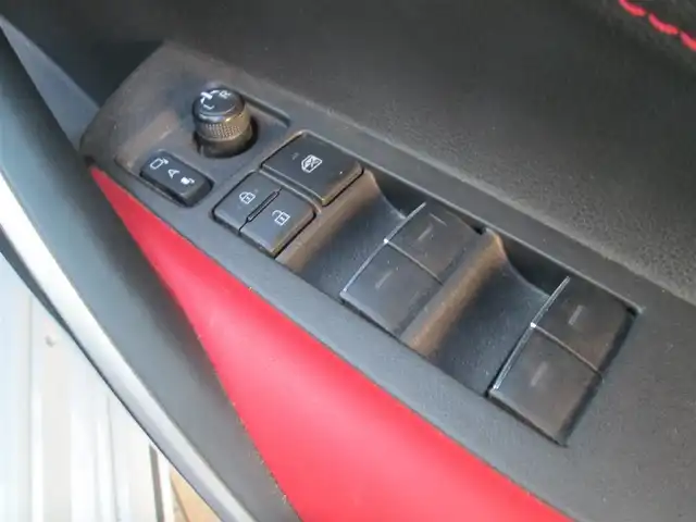 トヨタ カローラ スポーツ ハイブリッドG Z 千葉県 2022(令4)年 2.6万km プラチナホワイトパールマイカ ワンオーナー/純正10.5型ディスプレイオーディオ(ナビ有)/バックカメラ/純正オーディオ【フルセグTV/BT/USB】/モデリスタエアロ/メーカーOPスポーツシート/前席シートヒーター/Toyota Safety Sense/LEDヘッドライト&LEDフォグ/レーダークルーズコントロール/レーンキープアシスト/ヘッドアップディスプレイ/ブラインドスポットモニター/クリアランスソナー/置くだけ充電/ディスプレイ連動前後ドライブレコーダー/ビルトインETC2.0/スペアキー/取扱説明書新車時保証書