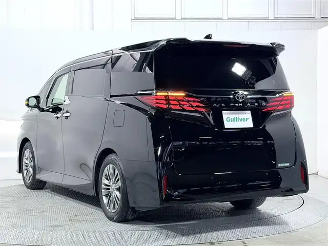 トヨタ アルファード Z 大阪府 2024(令6)年 0.3万km ブラック ユニバーサルステップ トヨタチームメイト アドバンストパーク ヘッドアップD フリップダウンモニター 14incナビTV 360カメラ Dインナーミラー 黒革シート パワーシート/ヒーター/AC 電動リアゲート レーダーC