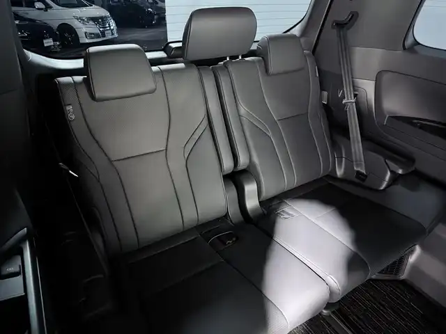 トヨタ アルファード Z 大阪府 2024(令6)年 0.3万km ブラック ユニバーサルステップ トヨタチームメイト アドバンストパーク ヘッドアップD フリップダウンモニター 14incナビTV 360カメラ Dインナーミラー 黒革シート パワーシート/ヒーター/AC 電動リアゲート レーダーC