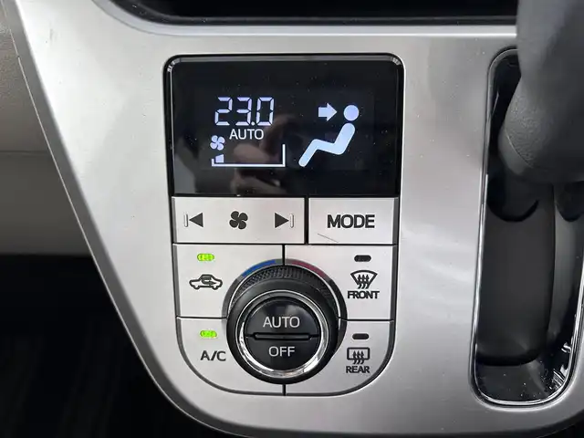 ダイハツ キャスト スタイル X 佐賀県 2019(平31)年 3.5万km プラムブラウンクリスタルマイカ 社外7インチナビ/ワンセグTV/CD/DVD/Bluetooth接続/横滑り防止装置/オートライト/オートマチックハイビーム/フロアマット/ベンチシート/オートエアコン/電動格納ミラー/ISOFIX対応シート/ダブルエアバッグ/スマートキー/プッシュスタート/アイドリングストップ/ドアバイザー/禁煙車
