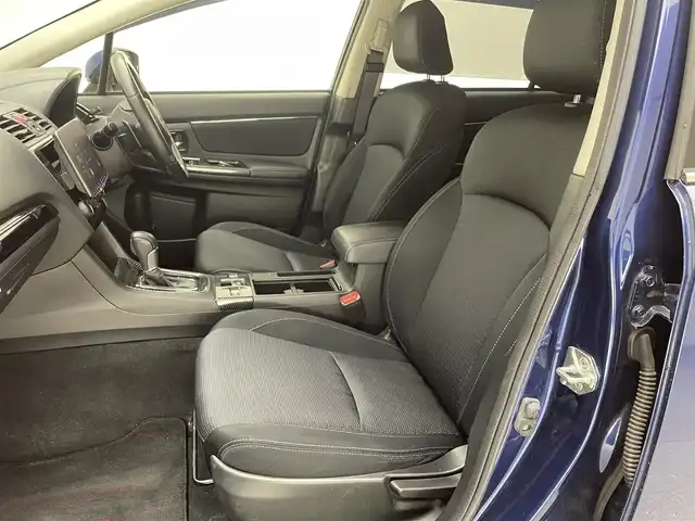 スバル レヴォーグ 1．6GT アイサイト Sスタイル 兵庫県 2015(平27)年 13.3万km ギャラクシーブルーシリカ アルパインディスプレイオーディオ(Bluetooth/USB/applecarplay/androidauto)/バックカメラ/前後ドライブレコーダー/追従型クルーズコントロール/ブラインドスポットモニター/LEDヘッドライト/オートライト/フォグライト/純正18インチアルミホイール/社外フロアマット/パドルシフト/アイドリングストップ/パワーシート