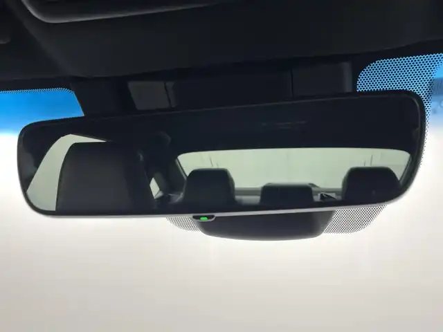 トヨタ クラウン ハイブリッド RS リミテッド 熊本県 2020(令2)年 4.8万km ホワイトパールクリスタルシャイン 禁煙車/純正ナビ（ＣＤ・ＤＶＤ・フルセグ・ＢＴ・ＳＤ・ＵＳＢ）/全周囲カメラ　/ビルトインＥＴＣ　/前席シートヒーター　/ステアリングヒーター/ヘッドアップディスプレイ/前席パワーシート/前後クリアランスソナー　/トヨタセーフティーセンス/レーダークルーズコントロール/ブラインドスポットモニター　/衝突軽減ブレーキ/レーンキープアシスト/横滑り防止/ナノイーX/100V充電/パーキングアシスト/ハーフレザーシート/純正フロアマット/純正１８インチAW/オートライト/オートマチックハイビーム/LEDヘッドライト/スマートキー/プッシュスタート