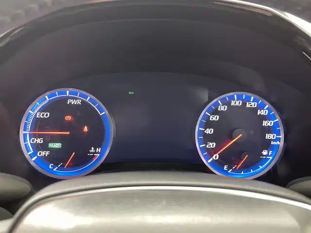 トヨタ クラウン ハイブリッド RS リミテッド 熊本県 2020(令2)年 4.8万km ホワイトパールクリスタルシャイン 禁煙車/純正ナビ（ＣＤ・ＤＶＤ・フルセグ・ＢＴ・ＳＤ・ＵＳＢ）/全周囲カメラ　/ビルトインＥＴＣ　/前席シートヒーター　/ステアリングヒーター/ヘッドアップディスプレイ/前席パワーシート/前後クリアランスソナー　/トヨタセーフティーセンス/レーダークルーズコントロール/ブラインドスポットモニター　/衝突軽減ブレーキ/レーンキープアシスト/横滑り防止/ナノイーX/100V充電/パーキングアシスト/ハーフレザーシート/純正フロアマット/純正１８インチAW/オートライト/オートマチックハイビーム/LEDヘッドライト/スマートキー/プッシュスタート