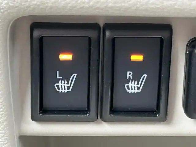 スズキ ラパン ＬＣ X 愛媛県 2022(令4)年 2.4万km フォーンベージュメタリック/アーバンブラウン 2トーン 純正ディスプレイオーディオ/BT/AM・FM/Apple CarPlay・Android Auto/ETC/ステアリングスイッチ/USBポート/D席+N席シートヒーター/アイドリングストップ/レーンキープアシスト/パーキングアシスト/衝突軽減システム/横滑り防止装置/LEDヘッドライト/純正フロアマット/純正アルミホイール