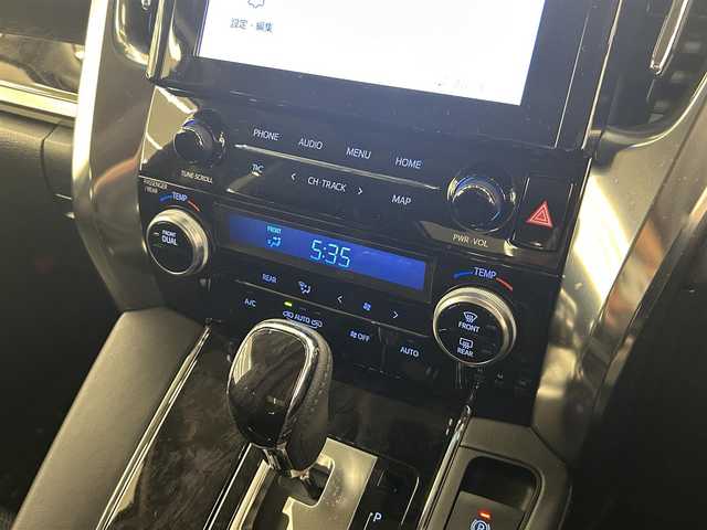 トヨタ アルファード S Cパッケージ 岡山県 2021(令3)年 3万km ホワイトパールクリスタルシャイン 純正ディスプレイオーディオ　/サンルーフ　/トヨタセーフティセンス　/ＡＣＣ　/レーンキープ　/ステアリングヒーター　/ＬＥＤヘッドライト　/オートライト　/オートハイビーム　/フリップダウンモニター　/パワーシート