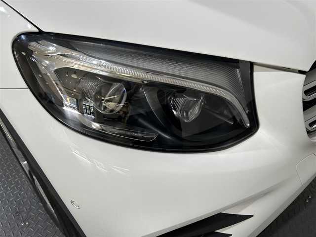 メルセデス・ベンツ ＧＬＣ２２０ d 4マチックスポーツ 愛媛県 2018(平30)年 4.7万km ポーラホワイト 純正メモリナビ/(AM/FM/Bluetooth/フルセグ)/フロント/バック/全周囲カメラ/衝突被害軽減ブレーキ/車線逸脱警報/ブラインドスポットモニター/コーナーセンサー/電動リアゲート/パワーシート/全席シートヒーター/ビルトインETC/ルーフレール/ステアリングスイッチ/トノカバー/オートライト/フォグランプ/純正アルミ19インチ/保証書/取扱説明書