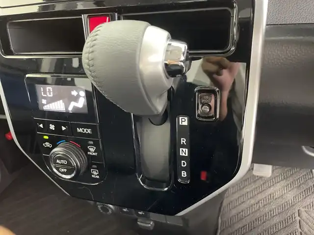 トヨタ タンク カスタムG－T 鹿児島県 2020(令2)年 2.2万km 黒 純正7インチナビ/（AM/FM/CD/Bluetooth）/バックカメラ/ワンセグテレビ/ETC/ドライブレコーダー/両側パワースライドドア/シートヒーター/衝突軽減ブレーキ/アイドリングストップ/オートマチックハイビーム/コーナーセンサー/クルーズコントロール/スマートキー