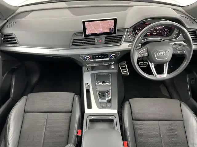 アウディ Ｑ５ 40TDIクワトロ Sライン 愛知県 2020(令2)年 3.9万km デイトナグレーパールエフェクト 純正ナビ/全周囲カメラ/フルセグTV/S-lineパッケージ/・専用ハーフレザーシート/・専用ステアリングホイール/マトリクスLEDヘッドライト/アダプティブハイビームアシスト/パワーシート/シートヒーター/アダプティブクルーズコントロール/レーンキープアシスト/電子パーキングブレーキ/オートホールド