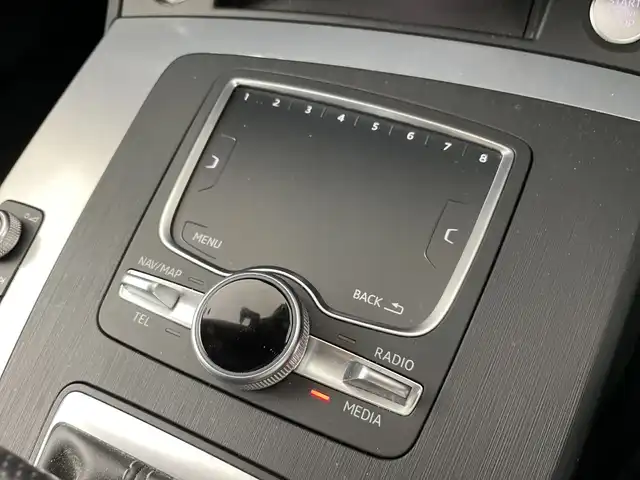 アウディ Ｑ５ 40TDIクワトロ Sライン 愛知県 2020(令2)年 3.9万km デイトナグレーパールエフェクト 純正ナビ/全周囲カメラ/フルセグTV/S-lineパッケージ/・専用ハーフレザーシート/・専用ステアリングホイール/マトリクスLEDヘッドライト/アダプティブハイビームアシスト/パワーシート/シートヒーター/アダプティブクルーズコントロール/レーンキープアシスト/電子パーキングブレーキ/オートホールド