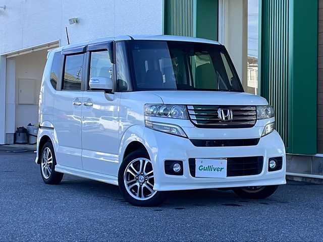 ホンダ Ｎ ＢＯＸ カスタム SSパッケージ 岐阜県 2015(平27)年 4.6万km プレミアムホワイトパール 禁煙車/AM/FM/CD/DVD/USB/BT/社外ナビ/ワンセグTV/両側パワースライドドア/カーテンエアバッグ/バックカメラ/純正フロアマット/純正アルミホイール/ドアバイザー/プッシュスタート/パワーウィンドウ/電動格納ミラー/スマートキー/スペアキー