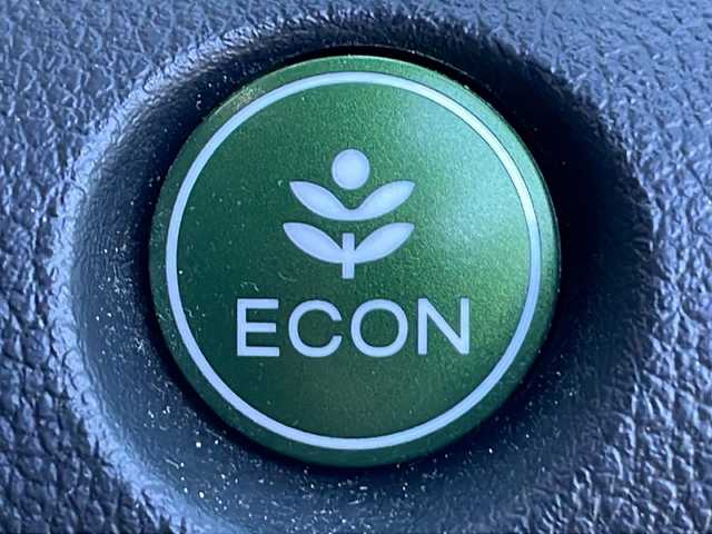 ホンダ Ｎ ＢＯＸ カスタム SSパッケージ 岐阜県 2015(平27)年 4.6万km プレミアムホワイトパール 禁煙車/AM/FM/CD/DVD/USB/BT/社外ナビ/ワンセグTV/両側パワースライドドア/カーテンエアバッグ/バックカメラ/純正フロアマット/純正アルミホイール/ドアバイザー/プッシュスタート/パワーウィンドウ/電動格納ミラー/スマートキー/スペアキー