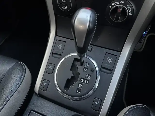 スズキ エスクード ランドブリーズ 道東・釧路十勝 2014(平26)年 8.3万km ブルーイッシュブラックパール3 4WD/寒冷地仕様/サンルーフ/社外ナビ/（CD/DVD/BT/ラジオ）/クルーズコントロール/前後ドライブレコーダー/ETC/シートヒーター/オートライト/マッドガード/フォグランプ/ドアバイザー/スマートキー/オートエアコン/ステアリングスイッチ/社外AW付冬タイヤ積込/保証書/取扱説明書