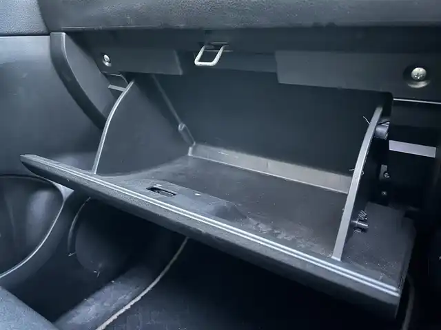 スズキ エスクード ランドブリーズ 道東・釧路十勝 2014(平26)年 8.3万km ブルーイッシュブラックパール3 4WD/寒冷地仕様/サンルーフ/社外ナビ/（CD/DVD/BT/ラジオ）/クルーズコントロール/前後ドライブレコーダー/ETC/シートヒーター/オートライト/マッドガード/フォグランプ/ドアバイザー/スマートキー/オートエアコン/ステアリングスイッチ/社外AW付冬タイヤ積込/保証書/取扱説明書