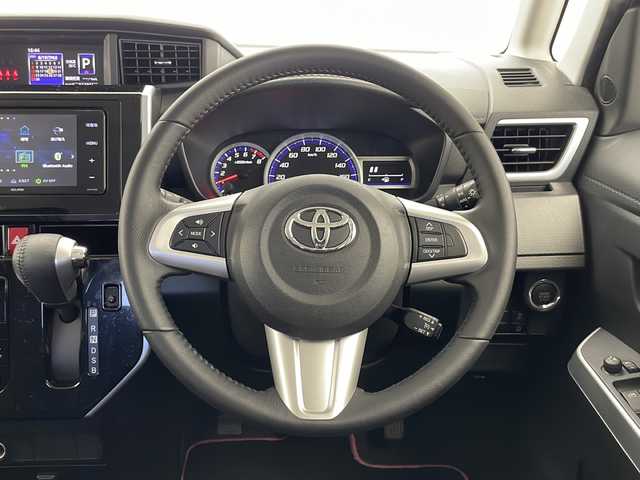 トヨタ タンク カスタムG 千葉県 2018(平30)年 3.5万km ブラックマイカメタリック 社外ナビ/Bluetooth CD DVD フルセグ SD/バックカメラ/フロアマット/両側パワースライドドア/純正アルミホイール/ＬＥＤヘッドライト/クルーズコントロール/スマートキー/プッシュスタート/ウィンカーミラー/ステアリングスイッチ/フォグランプ/オートライト
