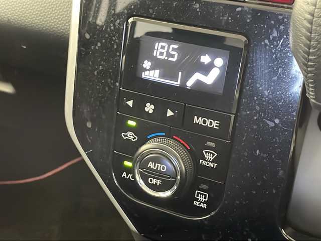 トヨタ タンク カスタムG 千葉県 2018(平30)年 3.5万km ブラックマイカメタリック 社外ナビ/Bluetooth CD DVD フルセグ SD/バックカメラ/フロアマット/両側パワースライドドア/純正アルミホイール/ＬＥＤヘッドライト/クルーズコントロール/スマートキー/プッシュスタート/ウィンカーミラー/ステアリングスイッチ/フォグランプ/オートライト